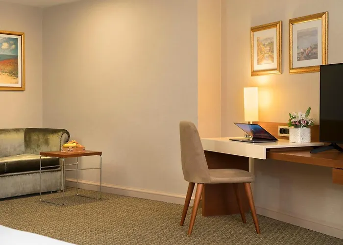 Bh Conference & Airport