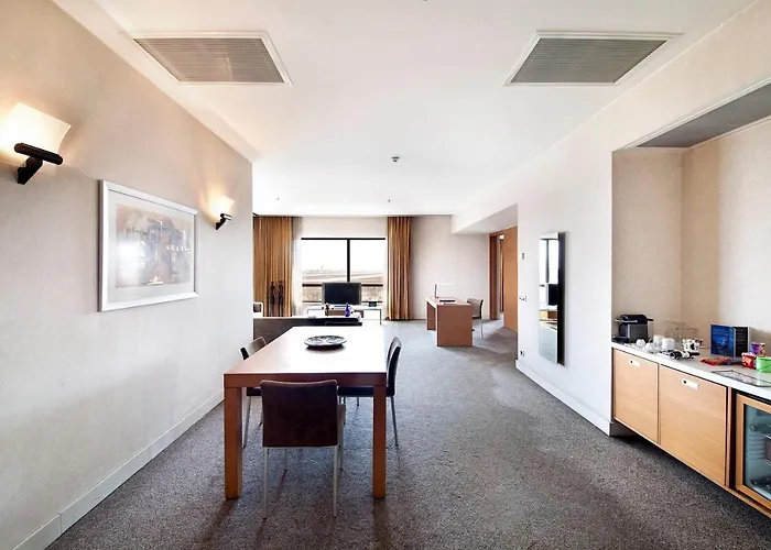 Отель Bh Conference & Airport 5*