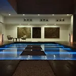 酒店 Bh Conference & Airport 5*