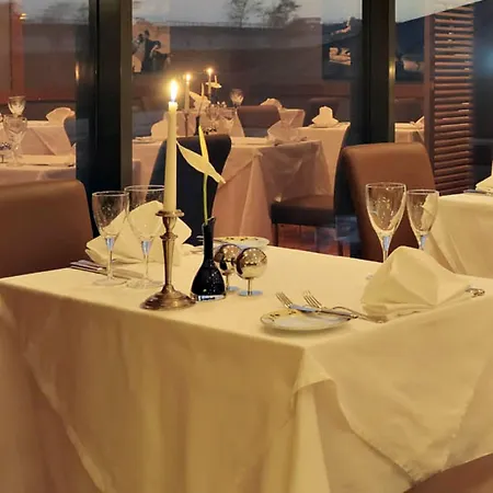 Отель Bh Conference & Airport 5*